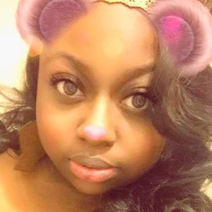 Meet your Posher, Brianna